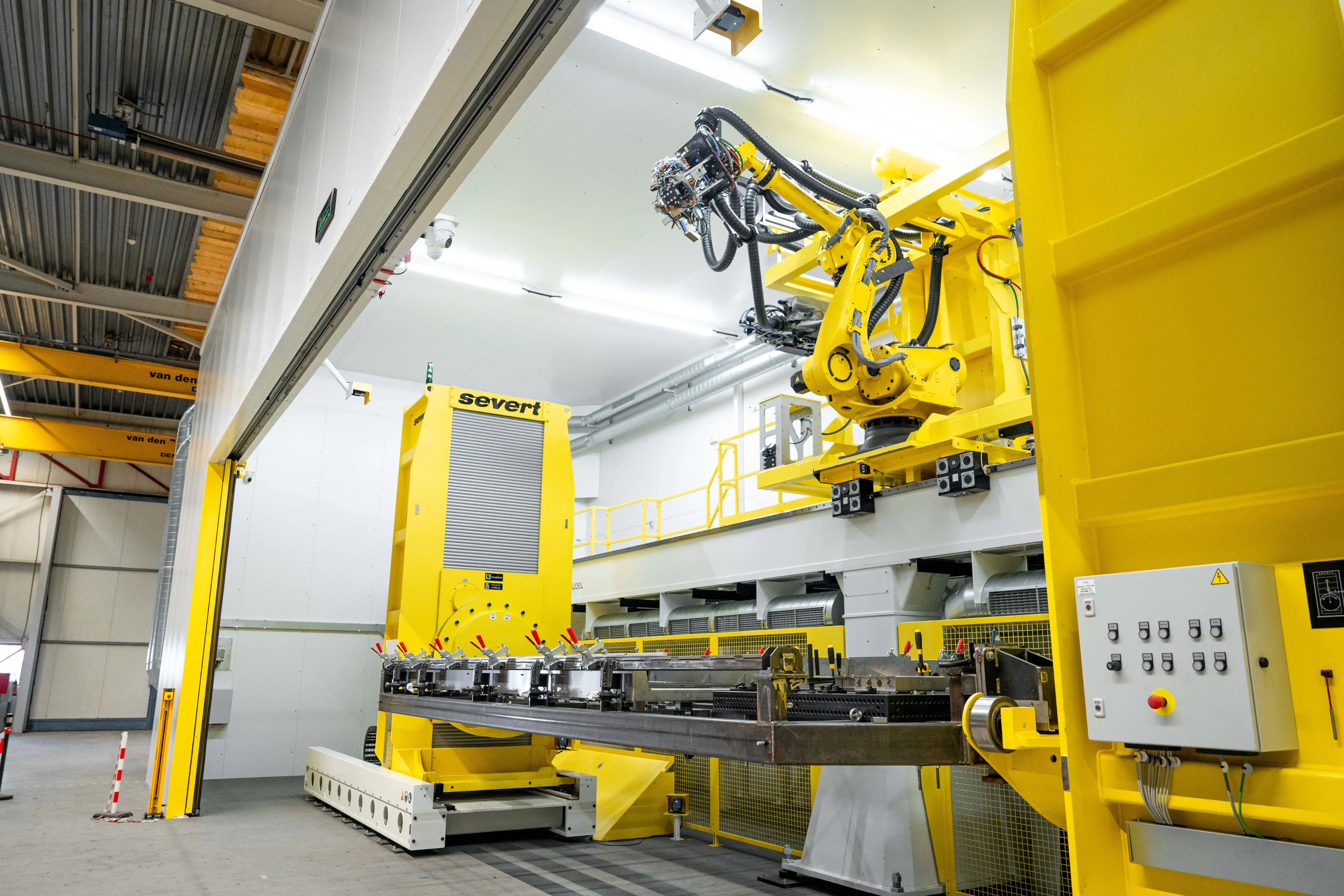 solutions_automated joining and assembly cells_welding thin sheet metal (3)