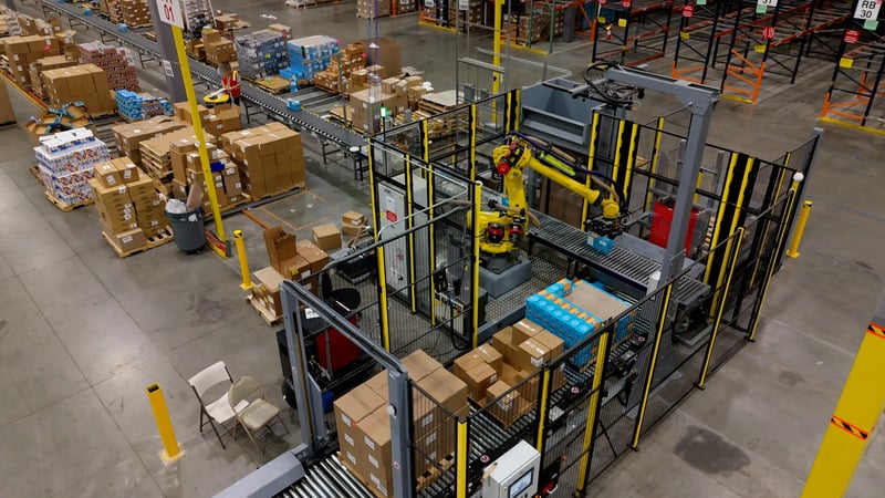 customer experiences_random mixed depalletizing at gnc_image_04