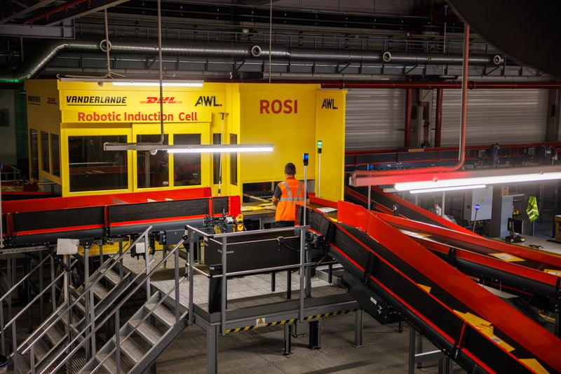 customer experiences_parcel induction at dhl express_05